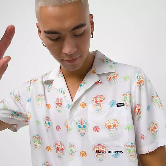 #28❤️ BNWT VANS DIA DE MUERTOS SUGAR PARADE BUTTONDOWN SHIRT - Picture 2 of 9